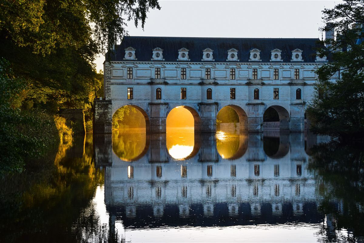 The château of Chenonceau spanning the Cher river